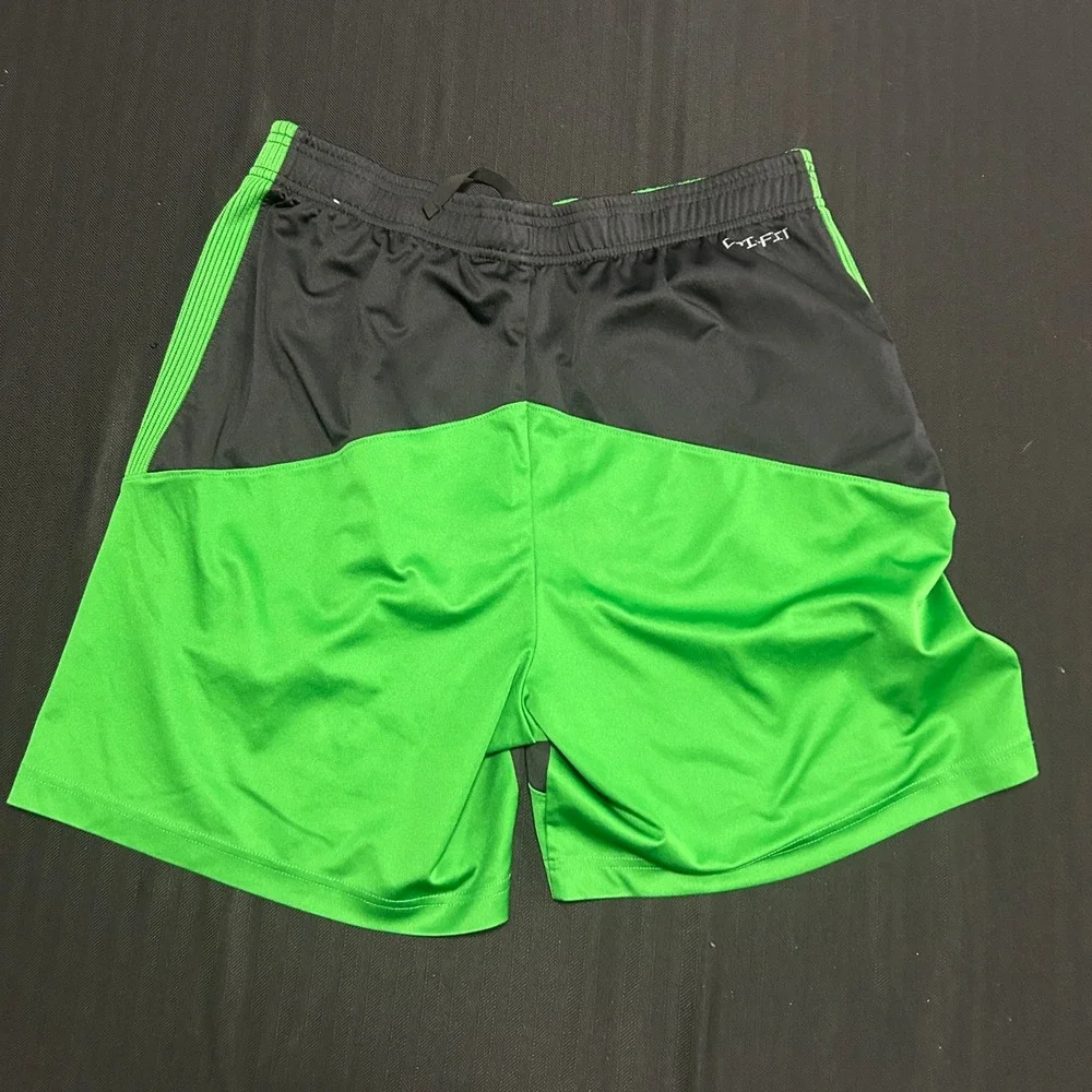 Nike Oregon Ducks Dri-FIT Athletic Shorts Mens Medium Black Green Colorblock
